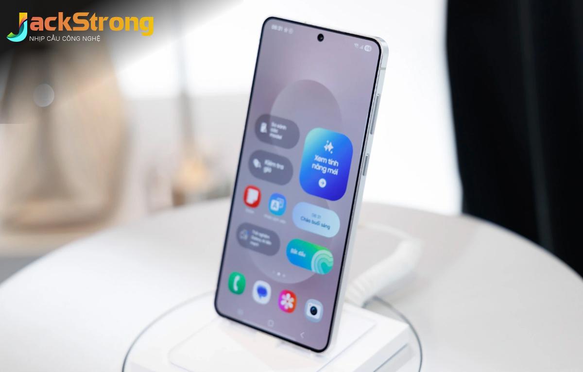 Thị trường smartphone 2025: Cuộc đua không chỉ còn là cấu hình